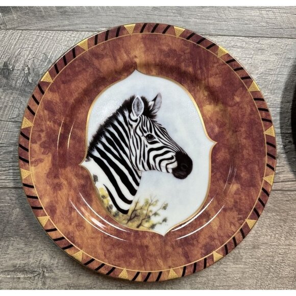 Lynn Chase African Portraits Zebra Plate Lot of 2 Luncheon Salad 9" Vintage NWOT - Picture 3 of 10